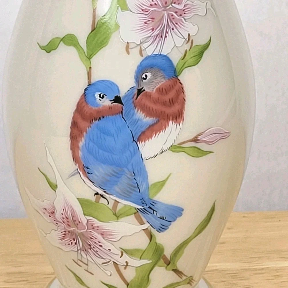 Lenox Eternal Love Bud Vase Bluebirds Floral 24K Gold‎ Trim USA Vintage Romantic
